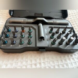 ATuMan RS1 24-in-1 multipurpose ratchet screwdriver set